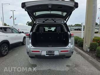 2022 Nissan Pathfinder SL - miniatura 15