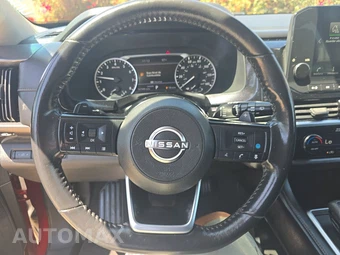 2022 Nissan Pathfinder SL – miniatura 10