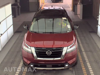 2022 Nissan Pathfinder SL - miniatura 2