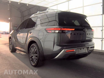 2022 Nissan Pathfinder SL - miniatura 6