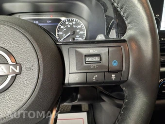2022 Nissan Pathfinder SL - miniatura 16