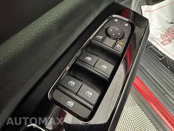 2022 Nissan Pathfinder SL - miniatura 44