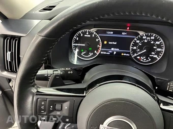 2022 Nissan Pathfinder SL - miniatura 11