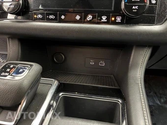 2022 Nissan Pathfinder SL - miniatura 17