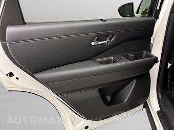 2022 Nissan Pathfinder SL - miniatura 29