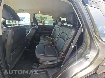 2022 Nissan Pathfinder SL - miniatura 10