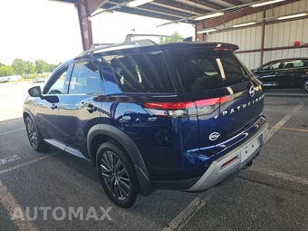 2022 Nissan Pathfinder SL – miniatura 6