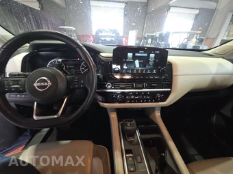 2022 Nissan Pathfinder SL – miniatura 11