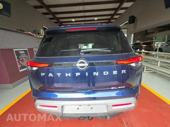 2022 Nissan Pathfinder SL – miniatura 5