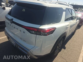 2022 Nissan Pathfinder SL – miniatura 4