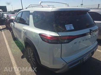 2022 Nissan Pathfinder SL – miniatura 6