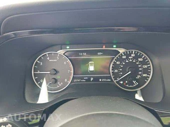 2022 Nissan Pathfinder SL – miniatura 10