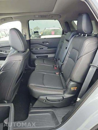 2022 Nissan Pathfinder SL – miniatura 14