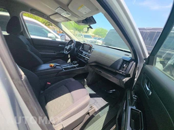 2022 Nissan Pathfinder SV – miniatura 19