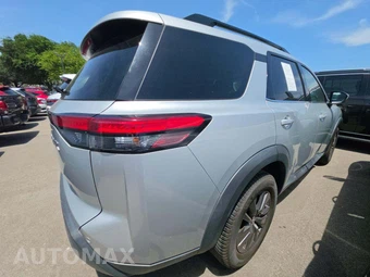 2022 Nissan Pathfinder SV – miniatura 3