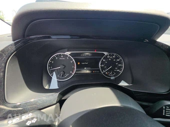 2022 Nissan Pathfinder SV – miniatura 9