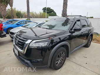 2022 Nissan Pathfinder SV