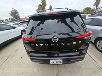 2022 Nissan Pathfinder SV – miniatura 5