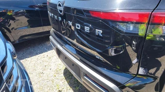 2022 Nissan Pathfinder SV – miniatura 23