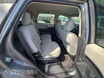 2022 Nissan Pathfinder SV - miniatura 14