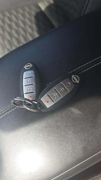 2022 Nissan Pathfinder SV - miniatura 18