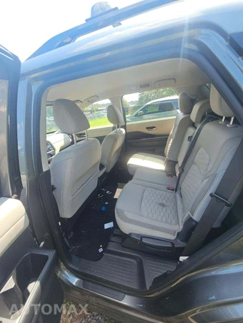 2022 Nissan Pathfinder SV - miniatura 12