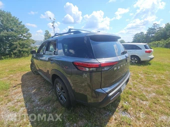 2022 Nissan Pathfinder SV - miniatura 2