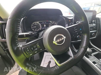 2022 Nissan Pathfinder SV – miniatura 10
