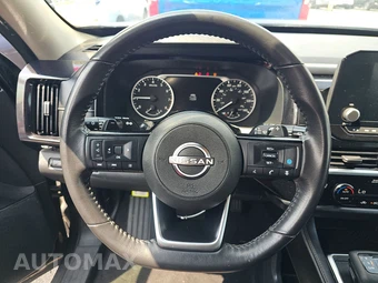 2022 Nissan Pathfinder SV – miniatura 10