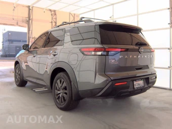 2022 Nissan Pathfinder SV - miniatura 8