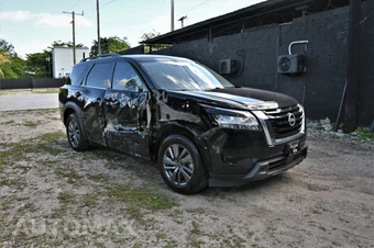 2022 Nissan Pathfinder SV - miniatura 2