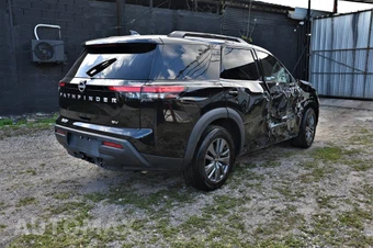 2022 Nissan Pathfinder SV - miniatura 3