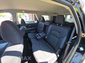 2022 Nissan Pathfinder SV – miniatura 10