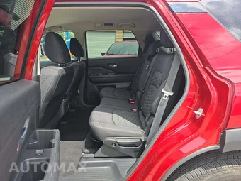 2022 Nissan Pathfinder SV - miniatura 10