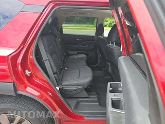 2022 Nissan Pathfinder SV - miniatura 14