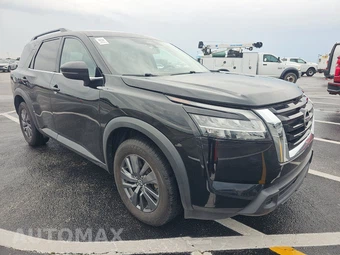 2022 Nissan Pathfinder SV – miniatura 3