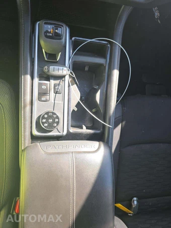 2022 Nissan Pathfinder SV – miniatura 5