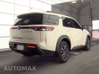 2022 Nissan Pathfinder SV - miniatura 4