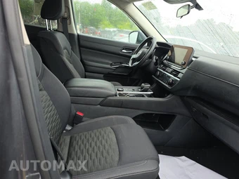 2022 Nissan Pathfinder SV - miniatura 8