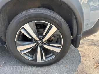 2022 Nissan Rogue Platinum - miniatura 18