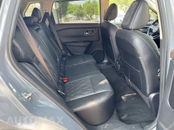 2022 Nissan Rogue Platinum - miniatura 28