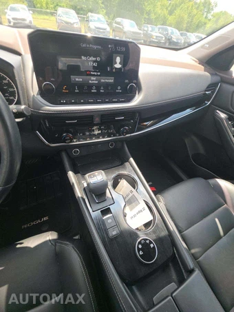 2022 Nissan Rogue SL - miniatura 7