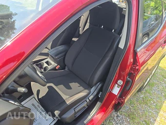 2022 Nissan Rogue Sport S - miniatura 3