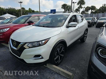 2022 Nissan Rogue Sport SL