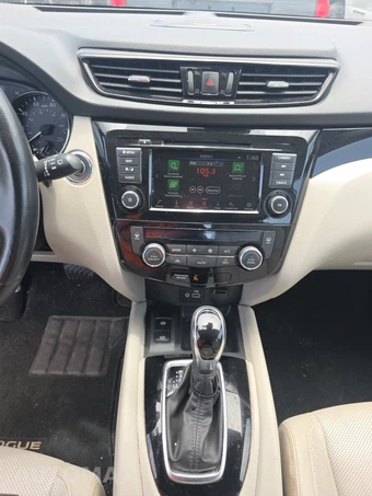 2022 Nissan Rogue Sport SL - miniatura 11