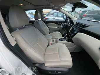 2022 Nissan Rogue Sport SL - miniatura 8