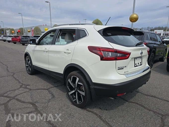 2022 Nissan Rogue Sport SL - miniatura 2