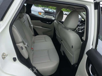2022 Nissan Rogue Sport SL - miniatura 16