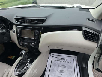 2022 Nissan Rogue Sport SL - miniatura 19