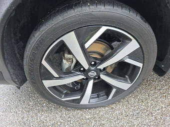 2022 Nissan Rogue Sport SL - miniatura 23